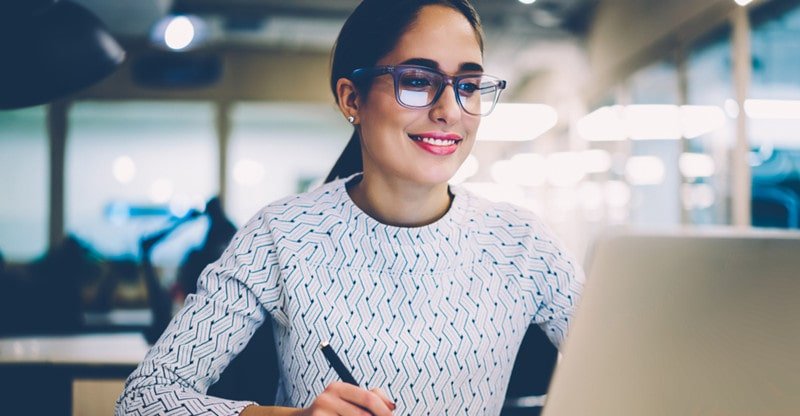 How An On-line Diploma Units You Up For Success In Your Discipline